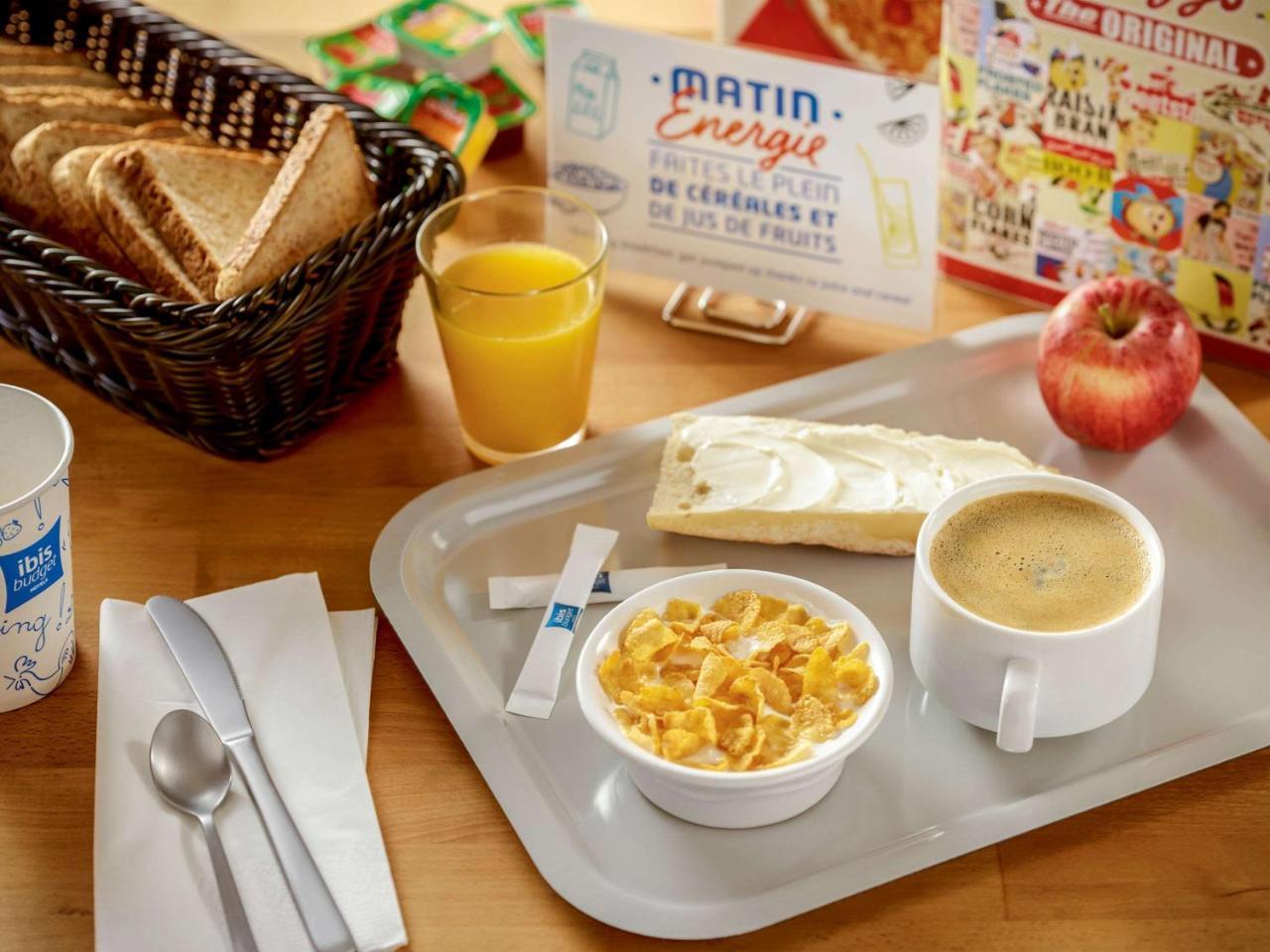 Ibis Budget シストロン エクステリア 写真